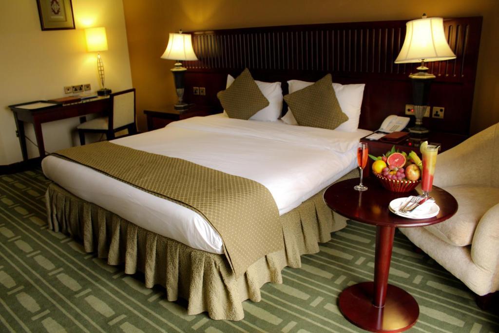 Golden Tulip Khatt Springs Resort & Spa Ras al-Khaimah Quarto foto