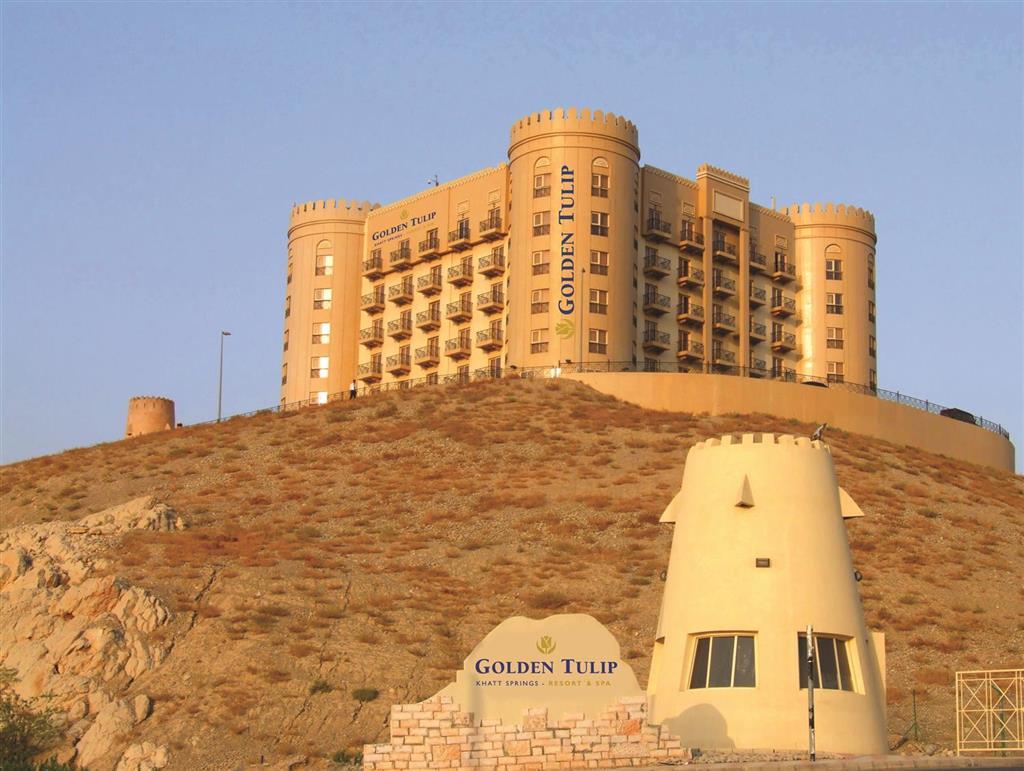 Golden Tulip Khatt Springs Resort & Spa Ras al-Khaimah Exterior foto